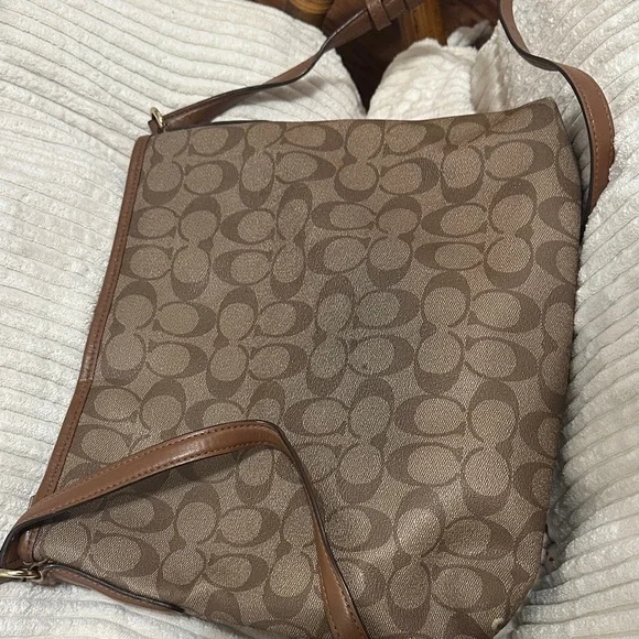 Coach Brown Signature Logo Crossbody with Gold Tone Hardware - Picture 3 of 4